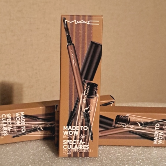 MAC Cosmetics Made To Wow Brow Kit Light Lingering Clear NIB - Picture 7 of 10